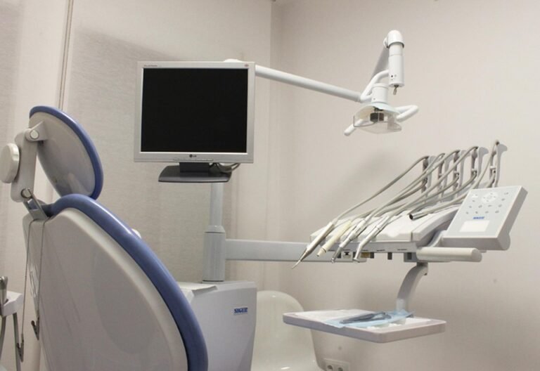 What are some social media marketing strategies for dentists