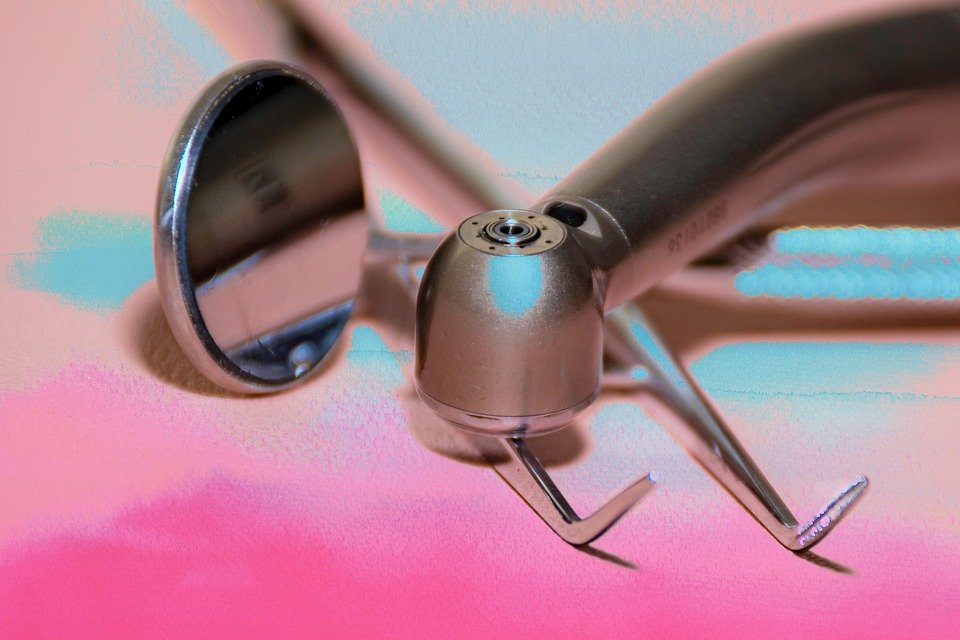 What training resources are available for using ergonomic dental instruments?