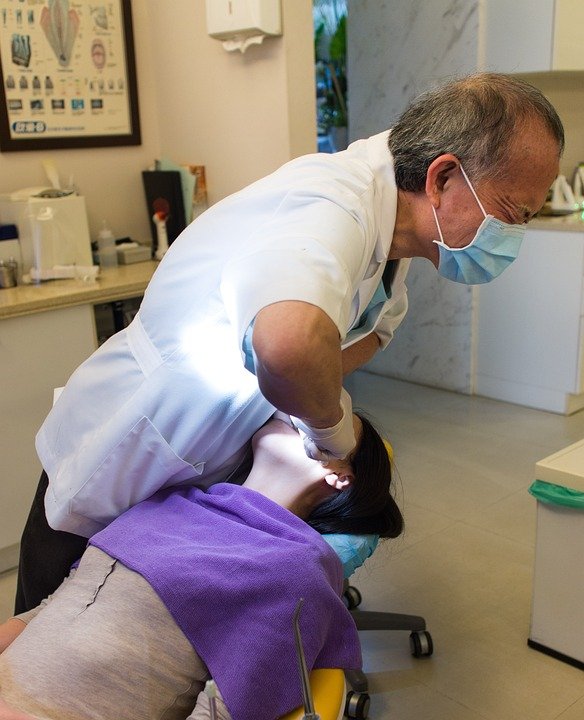 What materials are used to make ergonomic dental instruments?