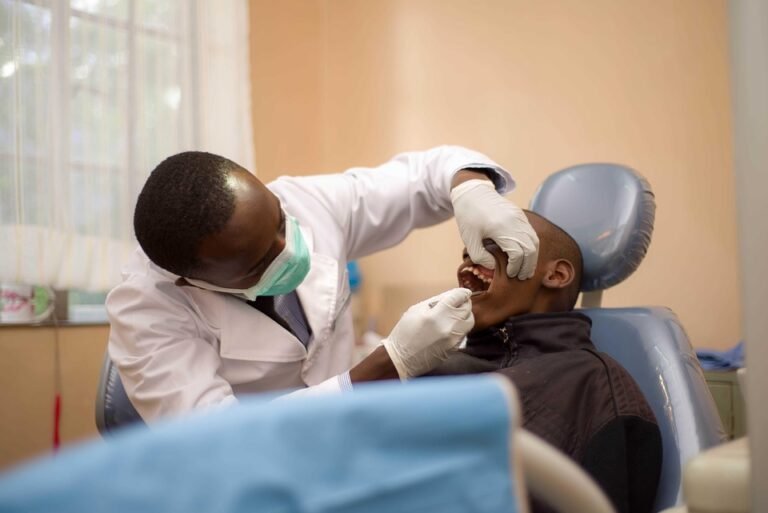 What technology is used in online dental education?