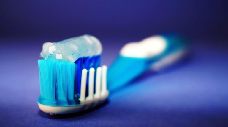 What is the best lens for intraoral photography