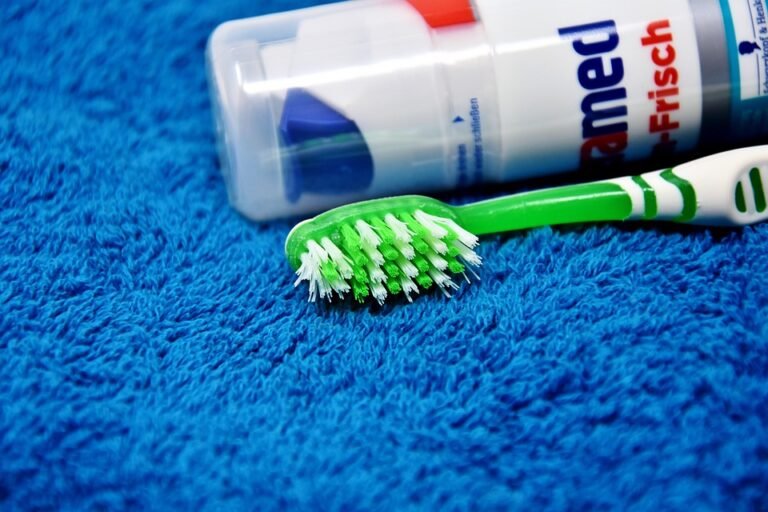 What are the best eco-friendly mouthwash alternatives